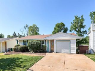 Foreclosed Home - 10 PEPPER TREE DR, 63026