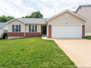 Foreclosed Home - 931 SHADOW PINE DR, 63026