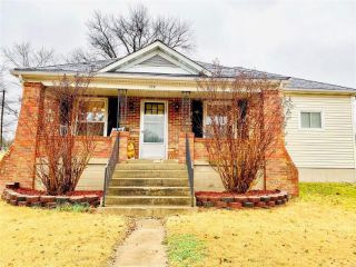 Foreclosed Home - 103 N 6TH ST, 63028