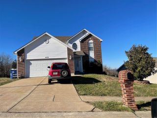 Foreclosed Home - 1839 CHAMPIONSHIP LN, 63028