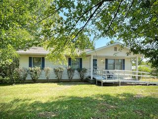 Foreclosed Home - 3846 US HIGHWAY 61, 63028