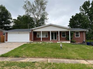 Foreclosed Home - 1440 ZURICH DR, 63031