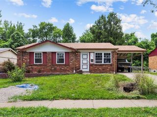 Foreclosed Home - 1966 HUNGERFORD DR, 63031