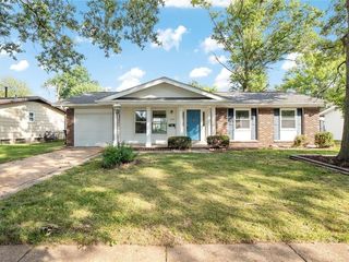 Foreclosed Home - List 100802215
