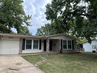 Foreclosed Home - 1615 JACKSON LN, 63031