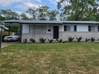 Foreclosed Home - 1830 APPLE BLOSSOM CT, 63031