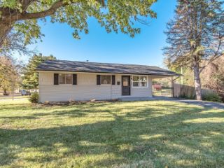 Foreclosed Home - 900 MULLANPHY RD, 63031