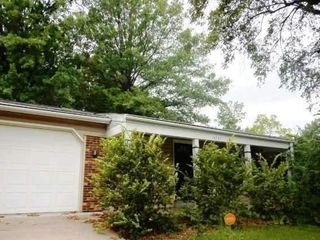 Foreclosed Home - 12721 COACHLIGHT SQUARE DR, 63033