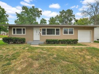 Foreclosed Home - 220 DUQUETTE LN, 63033