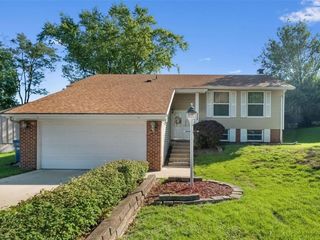 Foreclosed Home - 5205 SPRINGTRAIL DR, 63033
