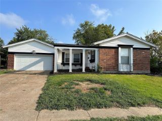Foreclosed Home - 4985 LOCKWIG TRL, 63033