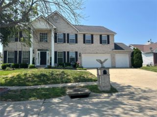 Foreclosed Home - 13118 TREES EDGE CT, 63033