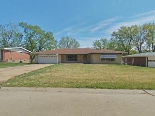 Foreclosed Home - 13990 LE SABRE DR, 63034