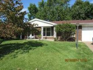 Foreclosed Home - 7447 SIR LORDS LN, 63042