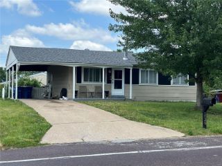 Foreclosed Home - 1726 LEAFCREST DR, 63042