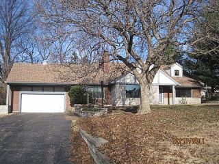 Foreclosed Home - 3114 AUTUMN TRACE DR, 63043