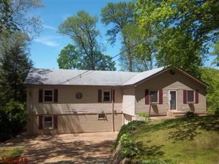 Foreclosed Home - 3629 S LAKESHORE DR, 63051