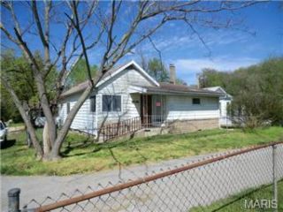 Foreclosed Home - 719 BYRON ST, 63052