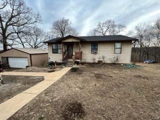 Foreclosed Home - 4238 FOREST VIEW RD, 63052