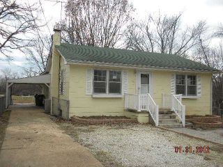 Foreclosed Home - 906 W CONGRESS ST, 63069