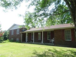 Foreclosed Home - 1642 Day Dr, 63077