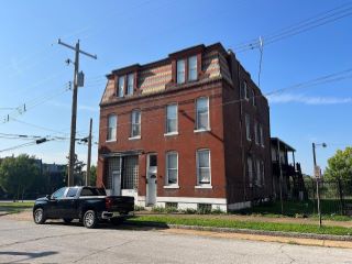 Foreclosed Home - 1216 SOULARD ST, 63104