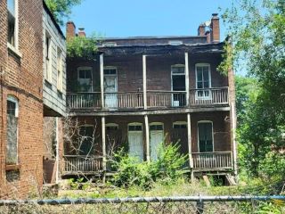 Foreclosed Home - 1914 ANGELICA ST, 63107