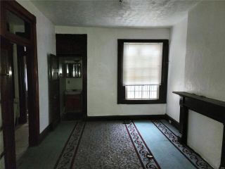 Foreclosed Home - 716 N SARAH ST, 63108