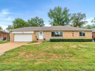 Foreclosed Home - 6204 HELM DR, 63109