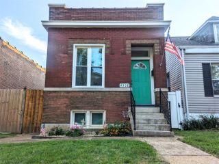 Foreclosed Home - 4938 QUINCY ST, 63109