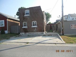 Foreclosed Home - 319 E DAVIS ST, 63111