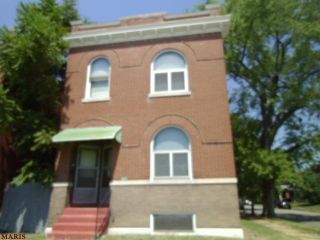 Foreclosed Home - 437 FASSEN ST, 63111