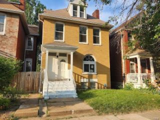 Foreclosed Home - 543 FASSEN ST, 63111