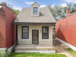 Foreclosed Home - 7717 VERMONT AVE, 63111