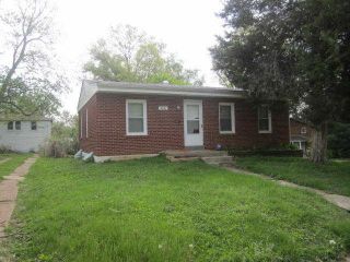 Foreclosed Home - 3000 QUIET LN, 63114