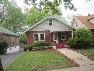 Foreclosed Home - 2435 HARTLAND AVE, 63114