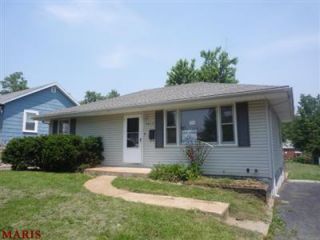 Foreclosed Home - 9417 ECHO LN, 63114