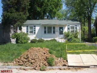 Foreclosed Home - 9919 CARLYLE AVE, 63114