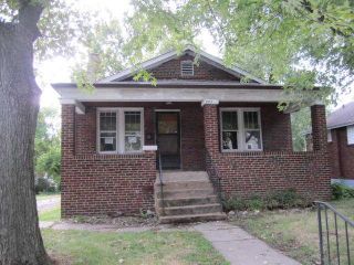 Foreclosed Home - 2813 LYNDHURST AVE, 63114