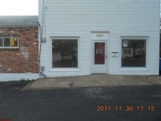 Foreclosed Home - 2301 HUNTINGTON AVE, 63114