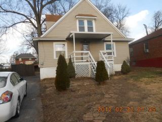 Foreclosed Home - 3101 CALVERT AVE, 63114
