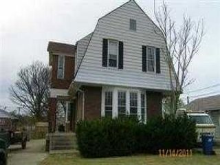 Foreclosed Home - 2333 Gilrose, 63114