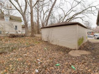 Foreclosed Home - 2425 N HANLEY RD, 63114