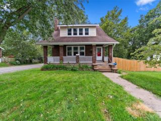 Foreclosed Home - 8900 WINDOM AVE, 63114