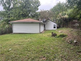 Foreclosed Home - 3307 ROYALTON AVE, 63114