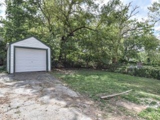 Foreclosed Home - 8308 MONROE AVE, 63114