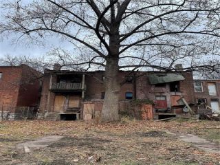 Foreclosed Home - 4138 SAINT LOUIS AVE, 63115