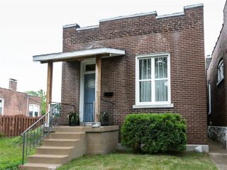 Foreclosed Home - 4023 WINNEBAGO ST, 63116