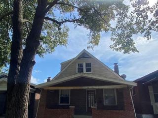 Foreclosed Home - 4324 GERTRUDE AVE, 63116
