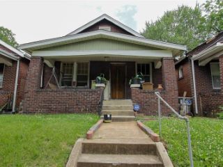 Foreclosed Home - 4018 PENNSYLVANIA AVE, 63118